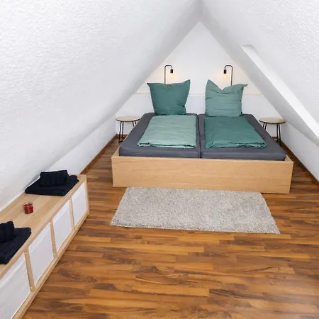 Larooms - Lp01 - 2 Zimmer, 2 Einzelbetten, 1 Doppelbett, Grosse Couch, Kueche, Balkon, Waschmaschine Apartmán *